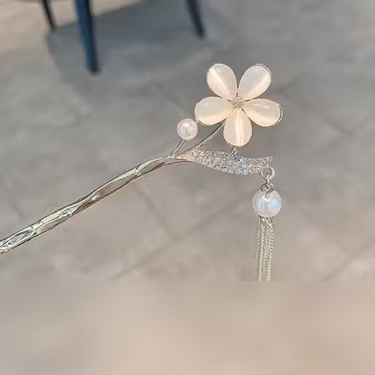Pearl Floral Hair Stick Pin – Elegant Luxury Hair Accessory