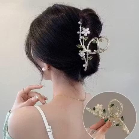 Floral Pearl Hair Stick Pin – Elegant Luxury Hair Accessory with Tassel